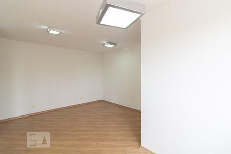 Sala de apartamento para alugar com 3 quartos, 70m² em Uberaba, Curitiba