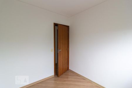 Quarto 1 de apartamento para alugar com 3 quartos, 70m² em Uberaba, Curitiba