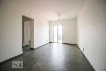 Apartamento à venda com 77m², 2 quartos e 1 vagasala
