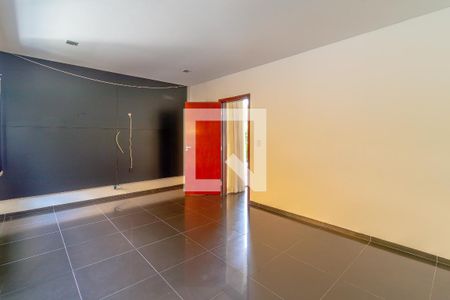 Sala de TV de casa de condomínio para alugar com 4 quartos, 243m² em Jardins Atenas, Goiânia