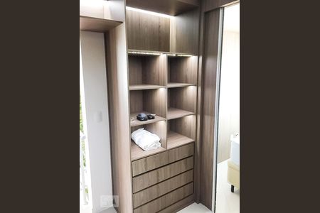 Closet de apartamento à venda com 1 quarto, 90m² em Rudge Ramos, São Bernardo do Campo