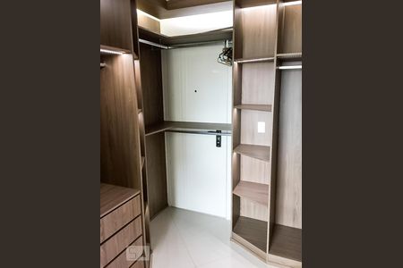 Closet de apartamento à venda com 1 quarto, 90m² em Rudge Ramos, São Bernardo do Campo