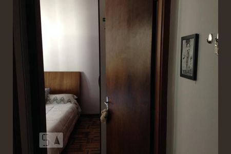 Quarto 2 de apartamento à venda com 1 quarto, 44m² em Jardim Floresta, Porto Alegre