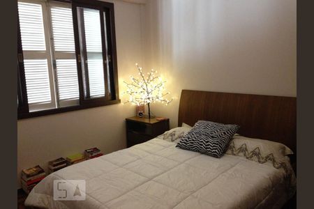 Quarto 1 de apartamento à venda com 1 quarto, 44m² em Jardim Floresta, Porto Alegre