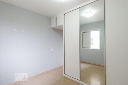 Quarto 2 de apartamento para alugar com 2 quartos, 52m² em Vila Planalto, São Bernardo do Campo