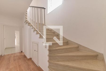 Sala de casa para alugar com 5 quartos, 350m² em Vila Cordeiro, São Paulo