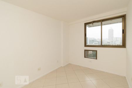 SUÍTE de apartamento para alugar com 2 quartos, 88m² em Centro, Niterói