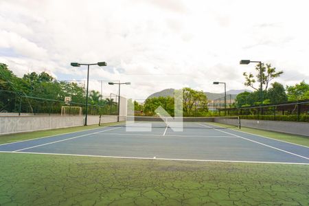 Apartamento à venda com 153m², 2 quartos e 2 vagas Apartamento à venda com 153m², 2 quartos e 2 vagasÁrea Comum - Quadra de tênis