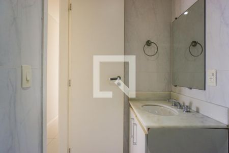 Apartamento à venda com 153m², 2 quartos e 2 vagas Apartamento à venda com 153m², 2 quartos e 2 vagasBanheiro Social 1