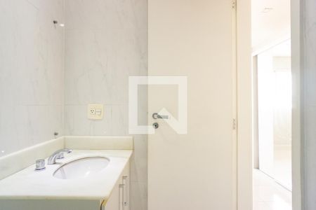 Apartamento à venda com 153m², 2 quartos e 2 vagas Apartamento à venda com 153m², 2 quartos e 2 vagasBanheiro da Suíte 1