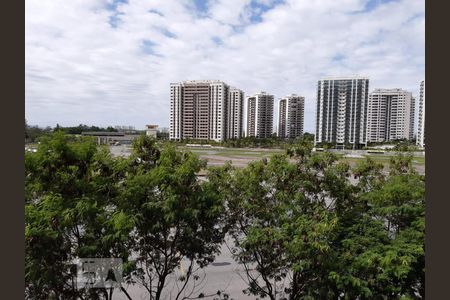 Vista de apartamento à venda com 2 quartos, 69m² em Camorim, Rio de Janeiro