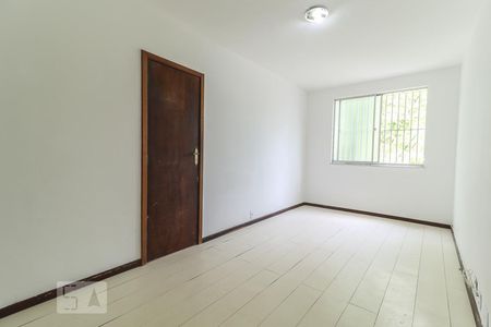 Sala de apartamento para alugar com 2 quartos, 55m² em Jacarepaguá, Rio de Janeiro