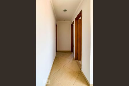 Corredor de apartamento para alugar com 2 quartos, 60m² em Vila Maranduba, Guarulhos