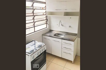 Cozinha de apartamento para alugar com 1 quarto, 37m² em Sumarezinho, São Paulo