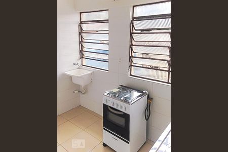 Cozinha de apartamento para alugar com 1 quarto, 37m² em Sumarezinho, São Paulo