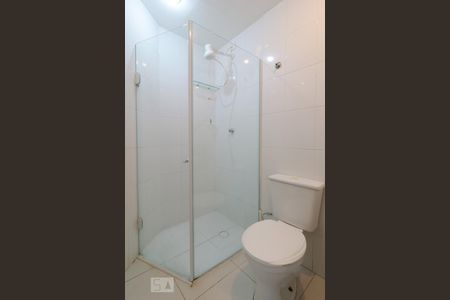 Banheiro de apartamento para alugar com 1 quarto, 28m² em Jardim Paulista, São Paulo