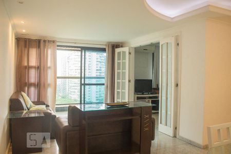 Sala de apartamento para alugar com 4 quartos, 143m² em Barra da Tijuca, Rio de Janeiro