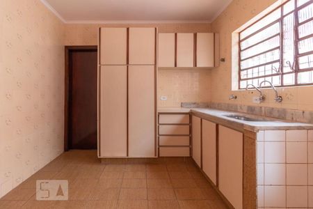 Cozinha de casa para alugar com 2 quartos, 70m² em Jardim Ester, São Paulo