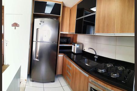 Cozinha de apartamento para alugar com 2 quartos, 47m² em Jardim Ângela (zona Leste), São Paulo