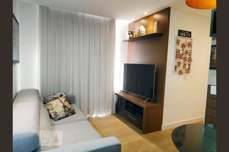 Sala de apartamento para alugar com 2 quartos, 47m² em Jardim Ângela (zona Leste), São Paulo