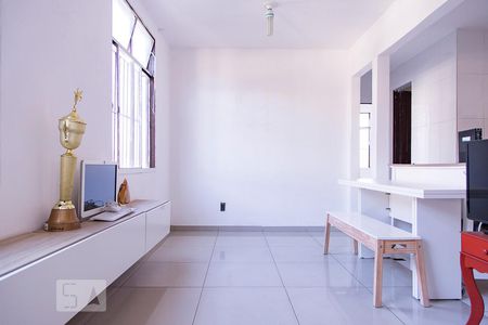 Sala de apartamento para alugar com 2 quartos, 73m² em Gameleira, Belo Horizonte