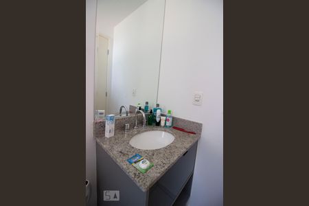 Banheiro da Suíte 1 de apartamento para alugar com 2 quartos, 128m² em Anhangabaú, Jundiaí