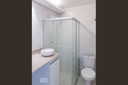 Banheiro Social de kitnet/studio para alugar com 1 quarto, 25m² em Santo Agostinho, Belo Horizonte