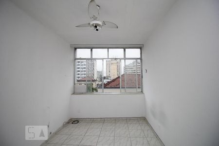 Sala de kitnet/studio à venda com 1 quarto, 28m² em Centro, Rio de Janeiro