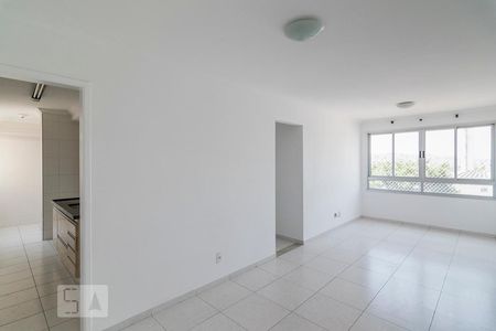 Sala de apartamento à venda com 3 quartos, 63m² em Jardim Utinga, Santo André