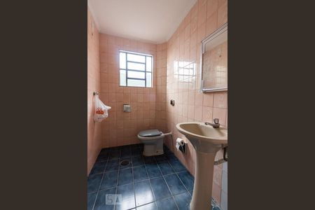 Lavabo de casa para alugar com 3 quartos, 120m² em Jardim das Flores, Osasco