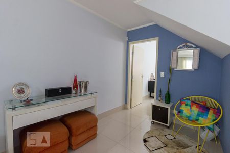 Quarto de casa para alugar com 3 quartos, 200m² em Jardim do Colégio (zona Norte), São Paulo