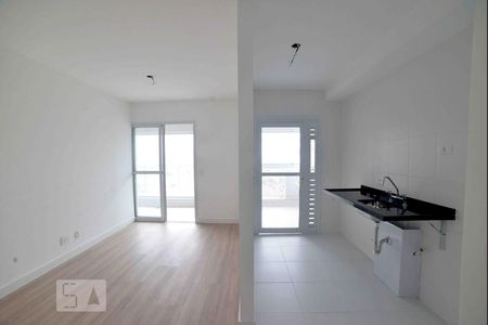 Sala/Cozinha de apartamento para alugar com 1 quarto, 42m² em Jardim da Gloria, São Paulo