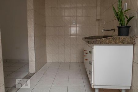 Cozinha de apartamento para alugar com 2 quartos, 72m² em Bom Retiro, São Paulo