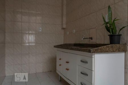 Cozinha de apartamento para alugar com 2 quartos, 72m² em Bom Retiro, São Paulo