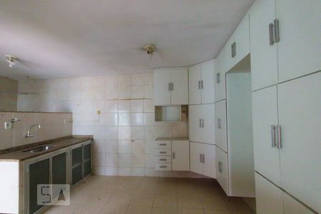 Cozinha (1º andar) de casa de condomínio à venda com 5 quartos, 240m² em Pechincha, Rio de Janeiro