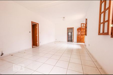 Casa à venda com 180m², 4 quartos e 2 vagasSala