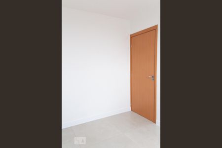 Quarto 2 de apartamento à venda com 2 quartos, 46m² em Rubem Berta, Porto Alegre