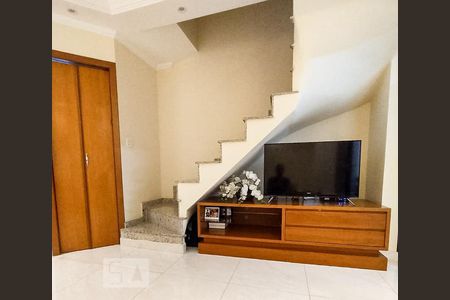 Sala de casa de condomínio à venda com 2 quartos, 65m² em Vila Euthalia, São Paulo