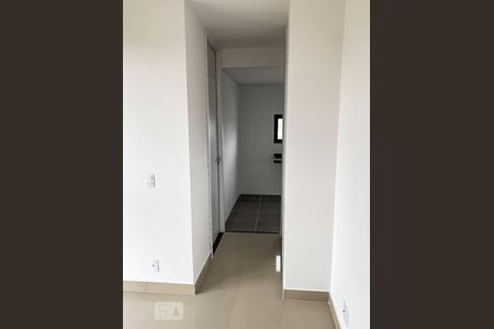 Corredor de apartamento para alugar com 1 quarto, 38m² em Santa Maria, São Caetano do Sul