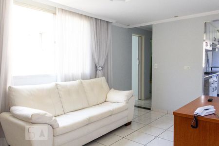 Sala de apartamento para alugar com 2 quartos, 52m² em Jardim Alvorada, Santo André