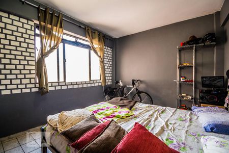 Quarto de apartamento à venda com 1 quarto, 58m² em Centro, Campinas