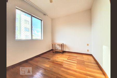 Quarto de apartamento à venda com 3 quartos, 72m² em União, Belo Horizonte
