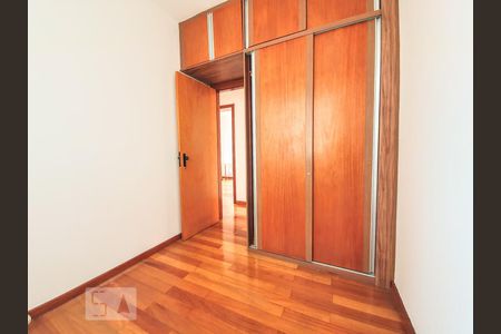 Quarto de apartamento à venda com 3 quartos, 72m² em União, Belo Horizonte