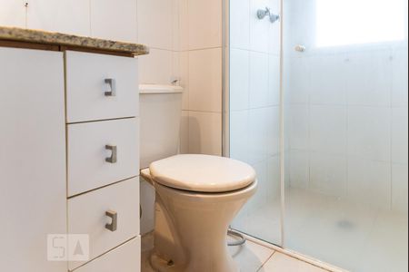 Banheiro de apartamento para alugar com 1 quarto, 42m² em Santa Cecília, São Paulo