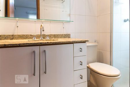 Banheiro de apartamento para alugar com 1 quarto, 42m² em Santa Cecília, São Paulo