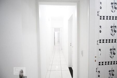 Corredor de casa para alugar com 3 quartos, 150m² em Jardim Oriental, São Paulo