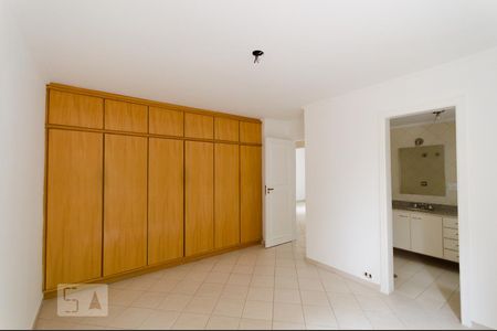 Suíte de apartamento para alugar com 3 quartos, 129m² em Consolação, São Paulo