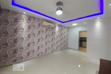 Sala de casa à venda com 2 quartos, 120m² em Cachambi, Rio de Janeiro