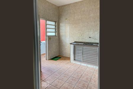 Cozinha de apartamento para alugar com 1 quarto, 45m² em Cambuci, São Paulo