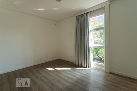 Quarto 2 de casa para alugar com 2 quartos, 130m² em Perdizes, São Paulo